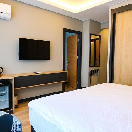 Soi Hotels & Suites - Taksim City Center Стамбул Экстерьер фото
